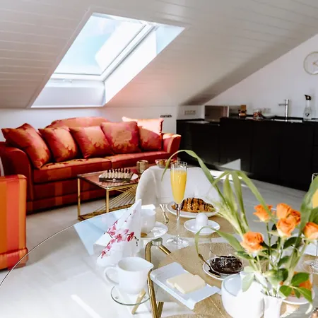 Ferienwohnung Koenig Ludwig - Modernes Design-Apartment Fuer Paare Und Geniesser Am Starnberger See By Livaria *
