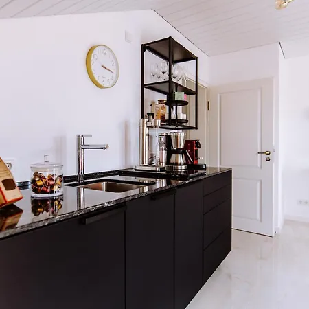 König Ludwig - Boutique-apartment Für Paare Und Genießer Am Starnberger By Livaria