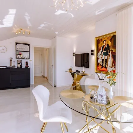 Koenig Ludwig - Modernes Design-apartment Fuer Paare Und Geniesser Am Starnberger By Livaria *